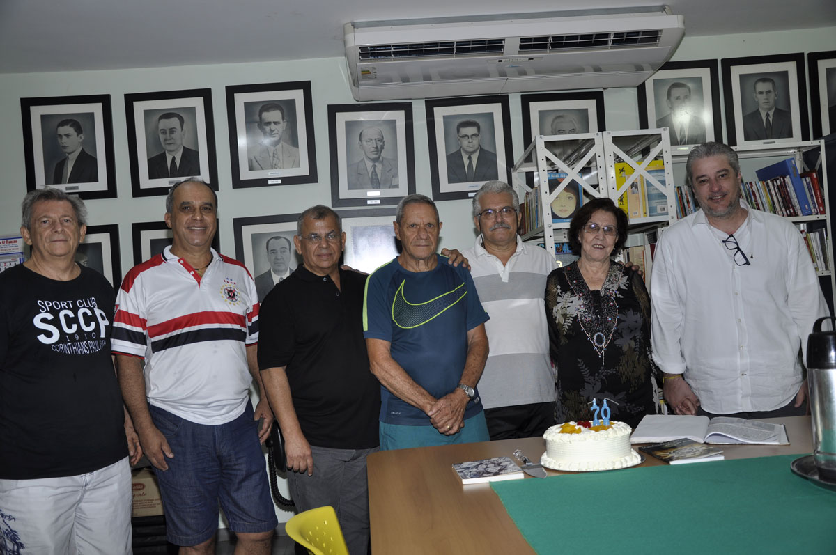 ACADEMIA RBEIRÃOPRETANA DE LETRAS  NA BIBLIOTECA DO REGATAS