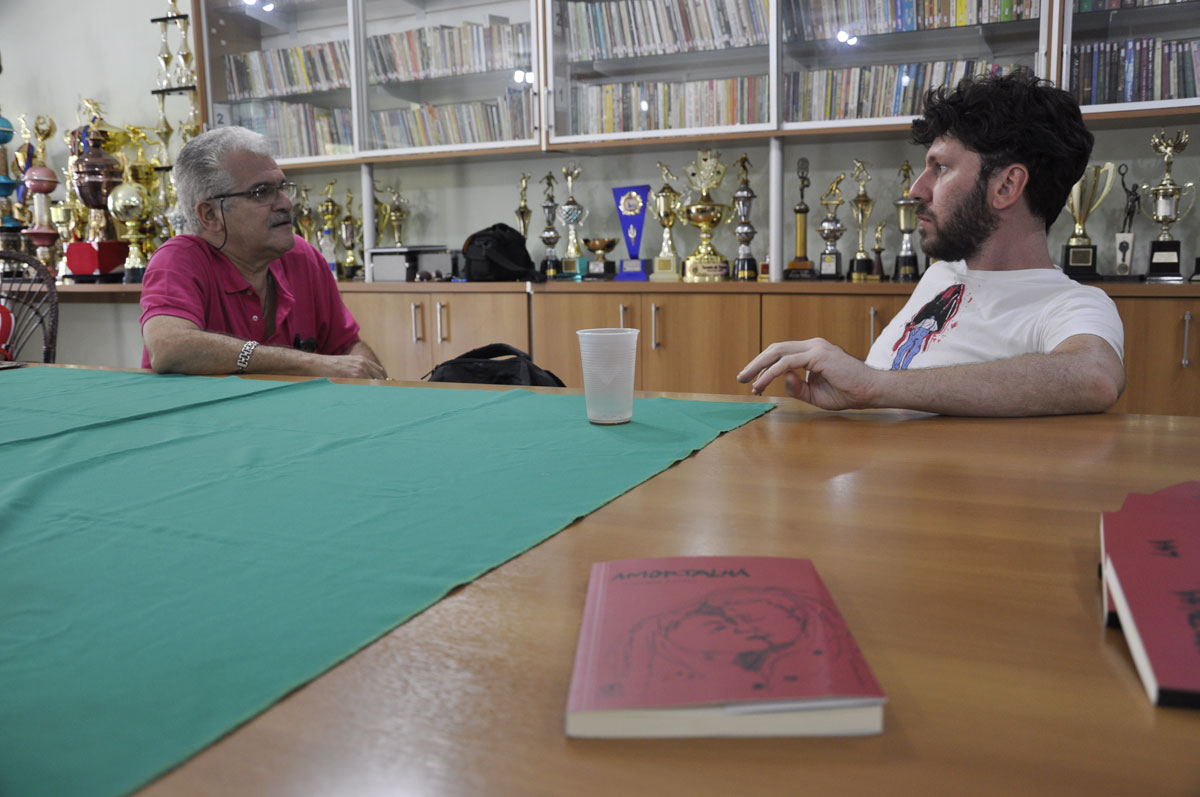 MATHEUS ARCARO na Biblieoteca do Regatas