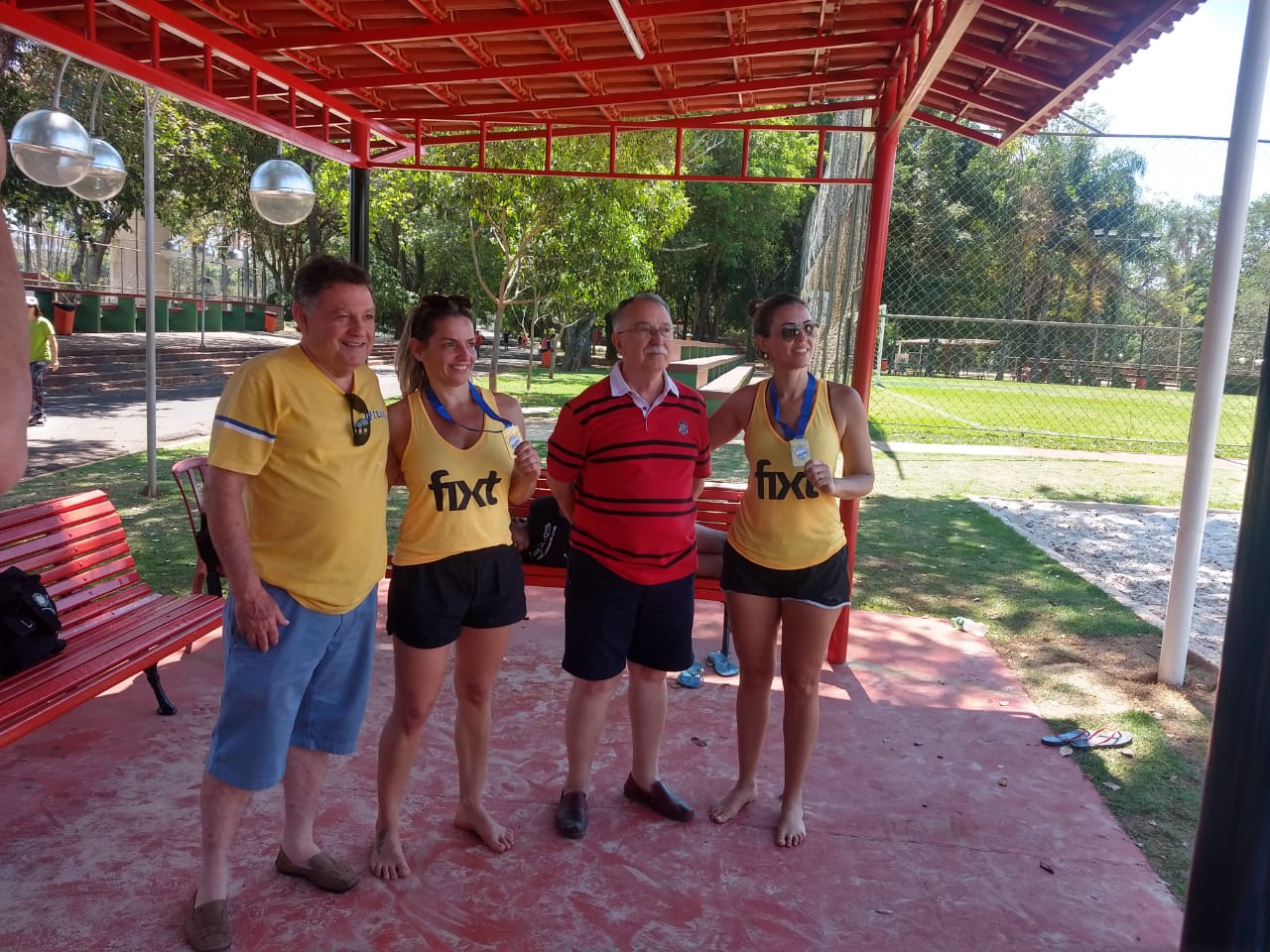 TORNEIO DE VÔLEI DE AREIA -FEMININO