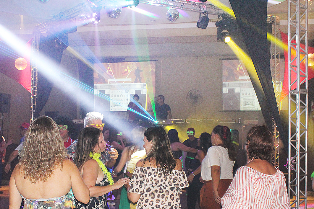 Noite do Flash Back foi um sucesso!