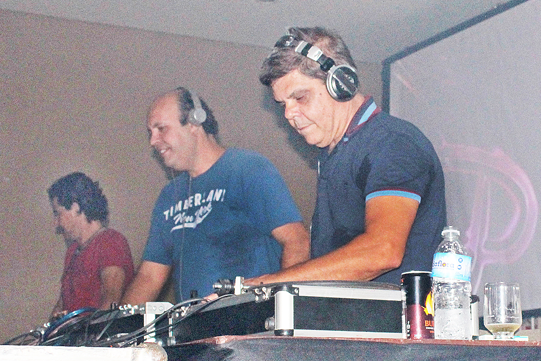 Noite do Flash Back foi um sucesso!