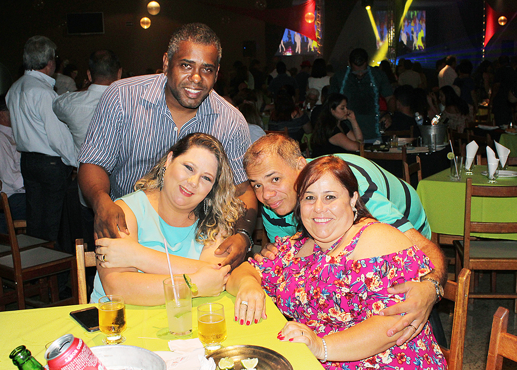 Noite do Flash Back foi um sucesso!