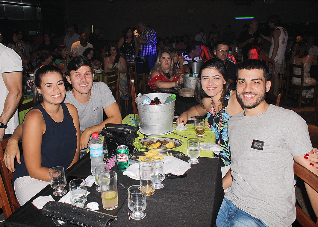 Noite do Flash Back foi um sucesso!