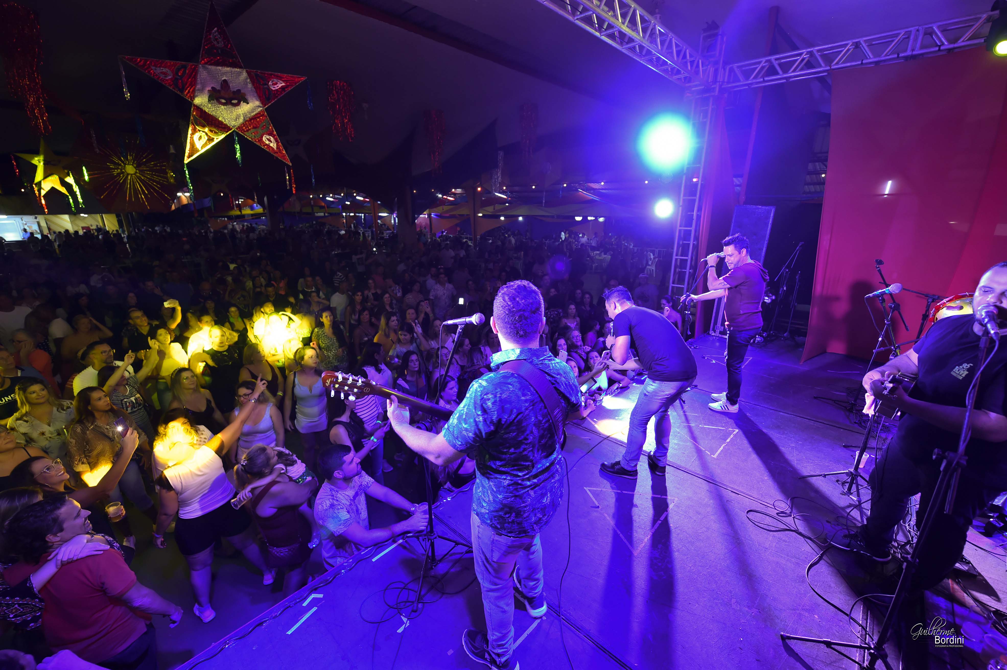 Pré-Carnaval com  Karametade