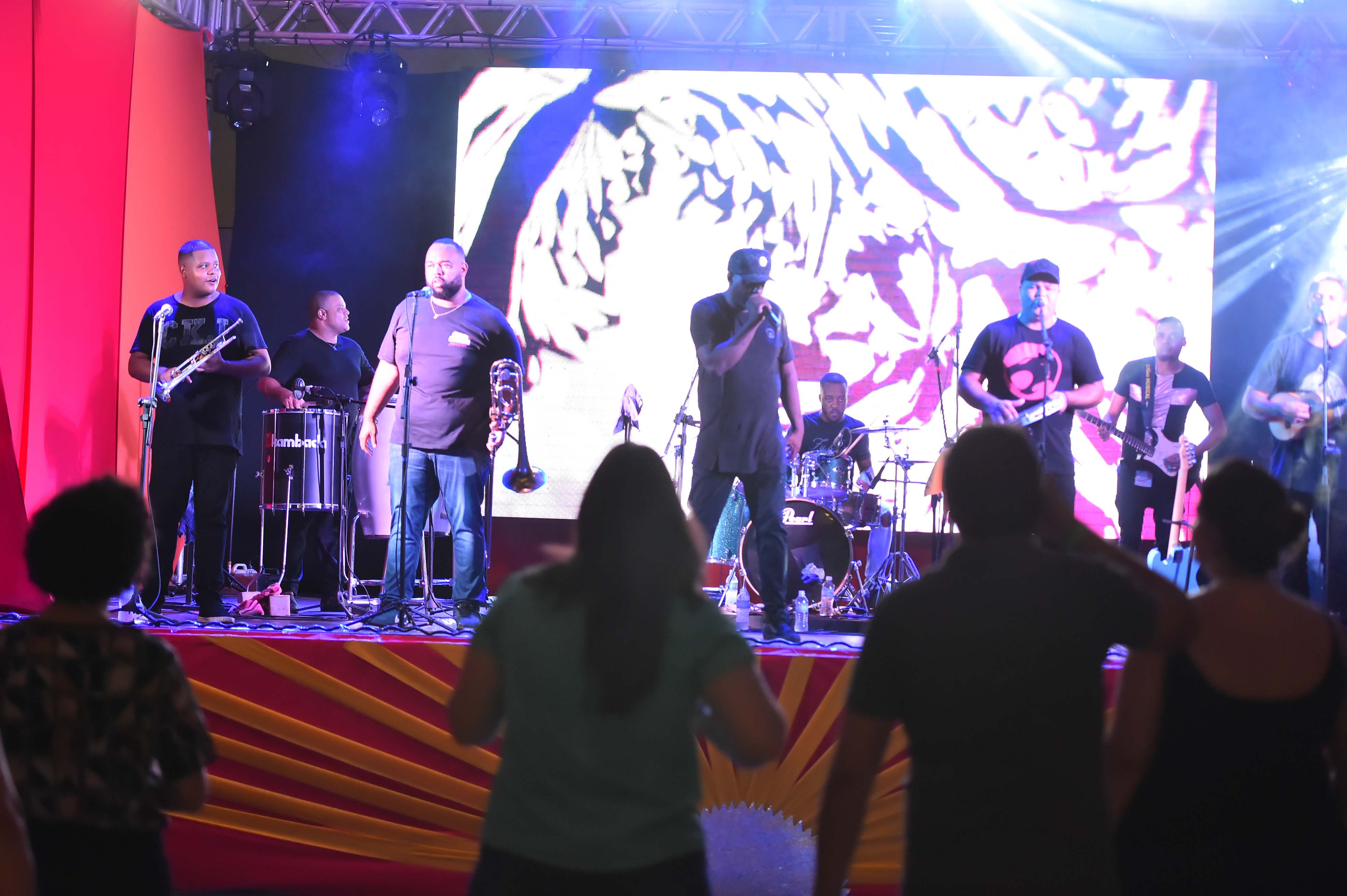 Pré-Carnaval com Karametade