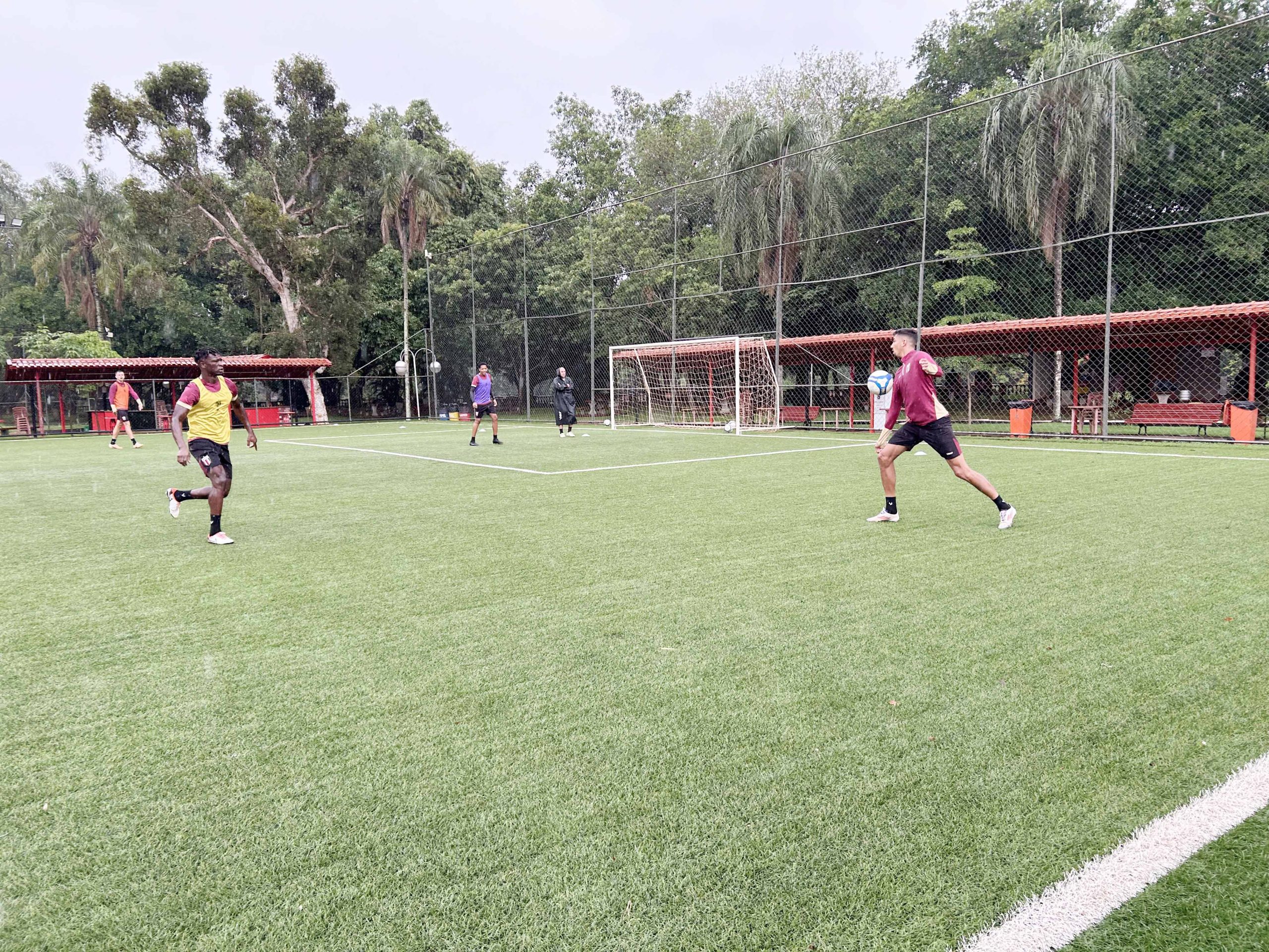Treino do Botafogo Futebol SA no Clube de Regatas